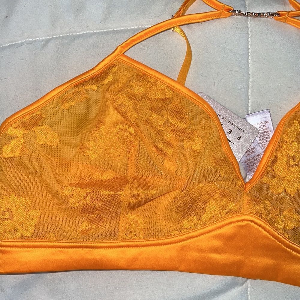 BRAND NEW WITH TAGS SAVAGE X FENTY SILK BRA - Picture 7 of 7
